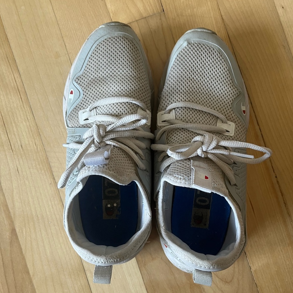 Running shoes